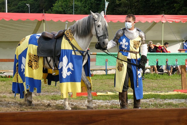 实际行动告 实际行动告